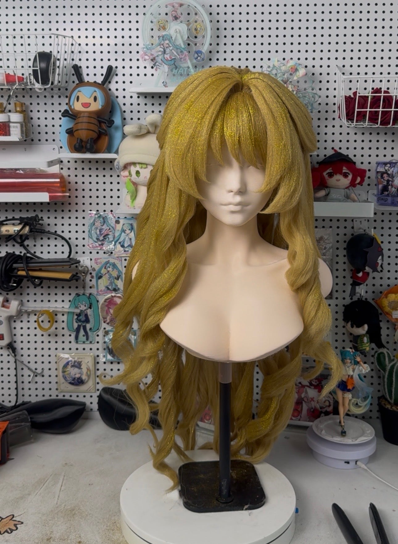 Navia Inspired Genshin Impact Deluxe Custom Wig – Exquisite Handcrafted Cosplay Hairstyle