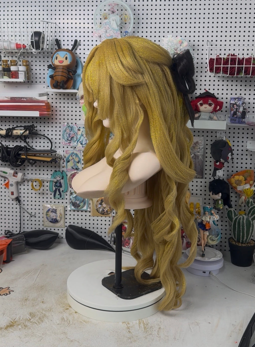 Navia Inspired Genshin Impact Deluxe Custom Wig – Exquisite Handcrafted Cosplay Hairstyle