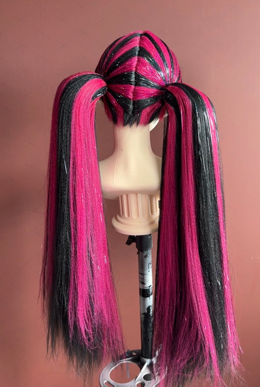 Draculaura Custom Wig – Premium Precision Cosplay Styling Commission